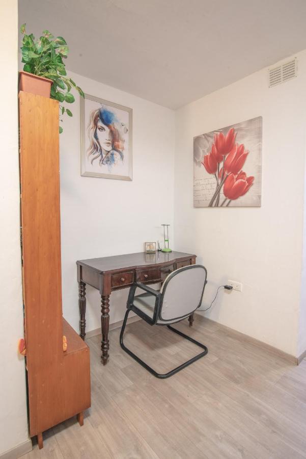 Central Villa Flatlet With Pool - Free Parking And Wifi Lija Exterior photo